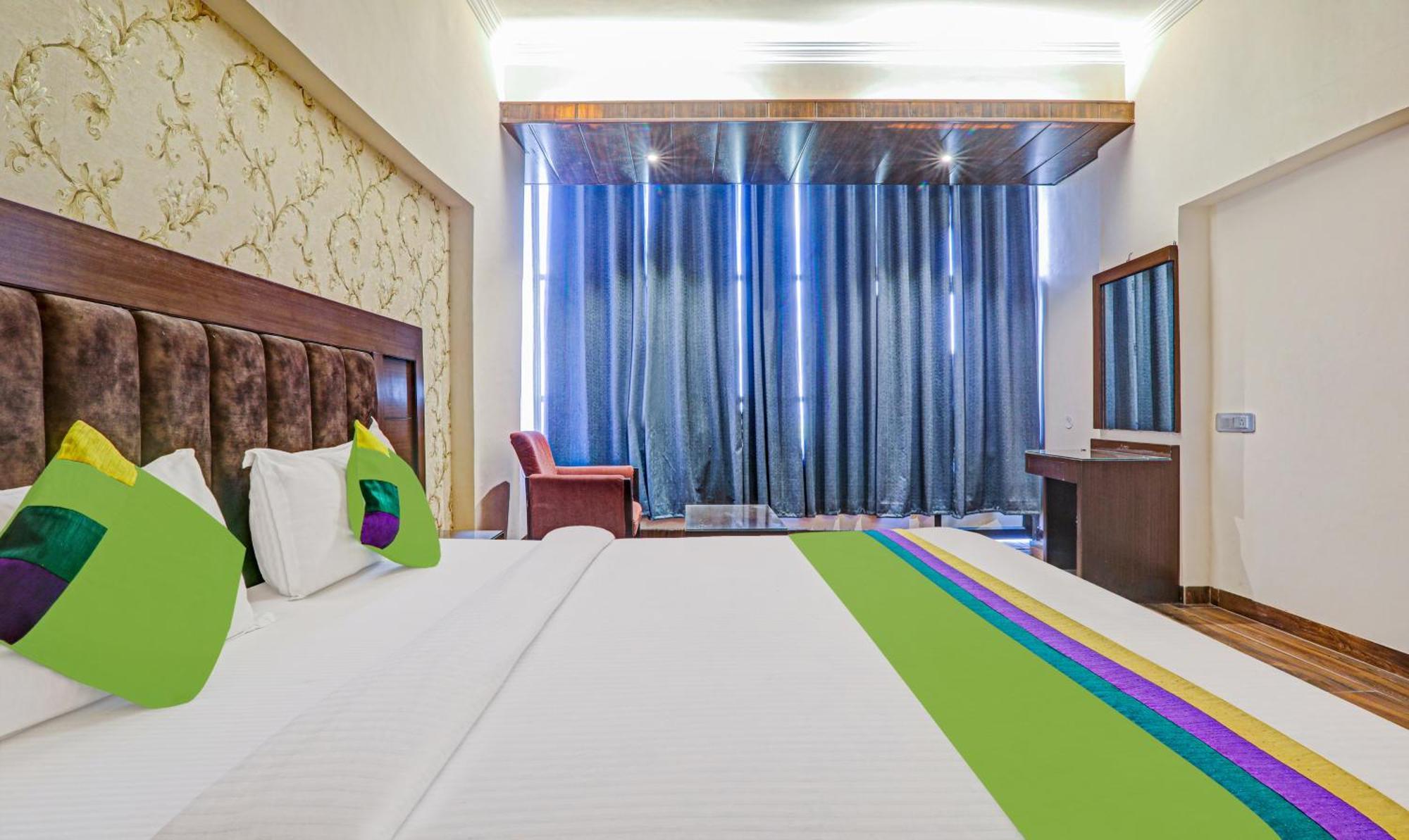 Hotel The Golden Bird Agra  Zewnętrze zdjęcie