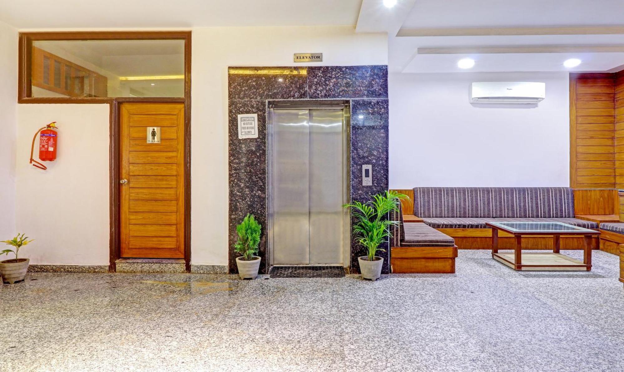 Hotel The Golden Bird Agra  Zewnętrze zdjęcie